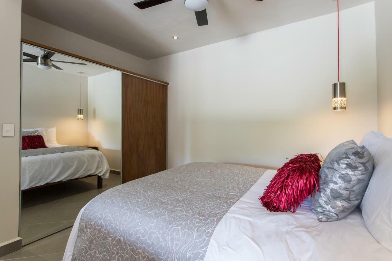 Honey B Suites Playa del Carmen Exterior foto